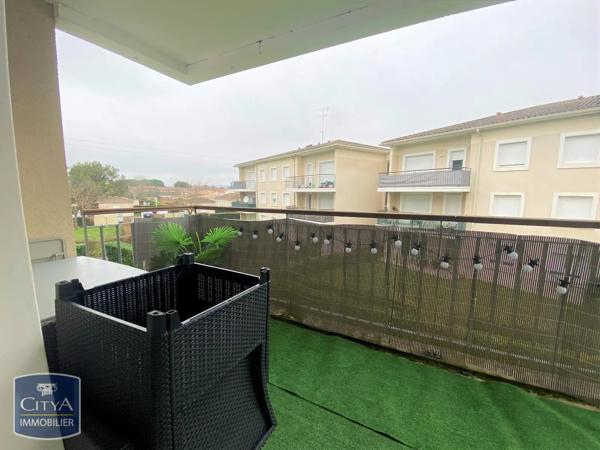 Appartement à louer 2 pièces 45.82m² Pineuilh (33220)