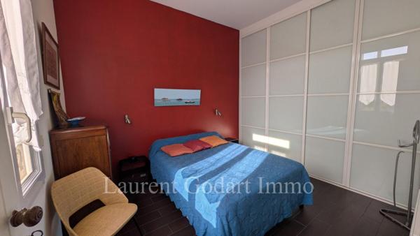 Maison de plain pied avec 2 chambres + dépendance