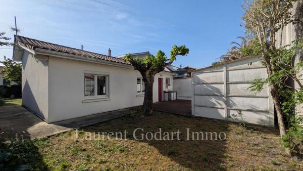 Maison de plain pied avec 2 chambres + dépendance