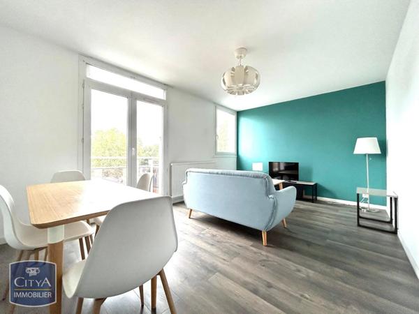 Appartement à louer 4 pièces 82.95m²