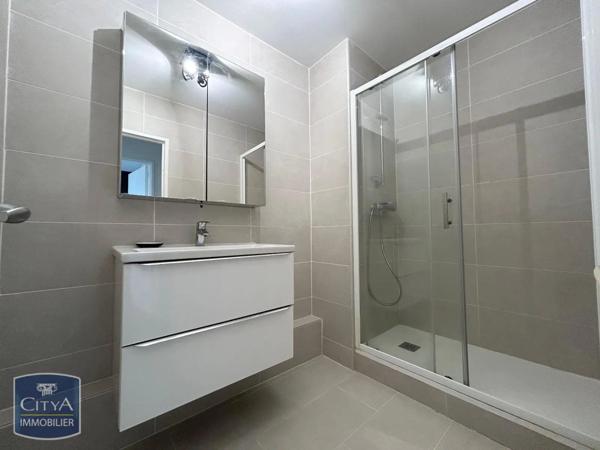 Appartement à louer 4 pièces 82.95m²