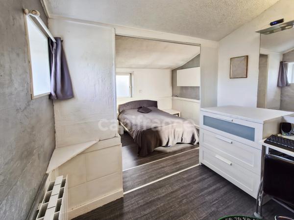 Maison atypique aux volumes exceptionnels – 143 m² de surfaces d’usage (habitable et pondérée) – Cannes Écluse (77130)