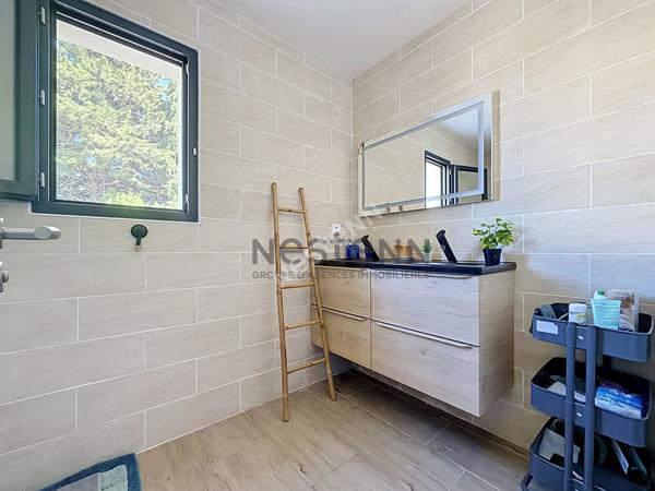 Maison neuve 5 pièces à vendre à Camaret sur Aigues - 335 000 €