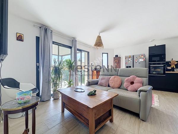 Maison neuve 5 pièces à vendre à Camaret sur Aigues - 335 000 €