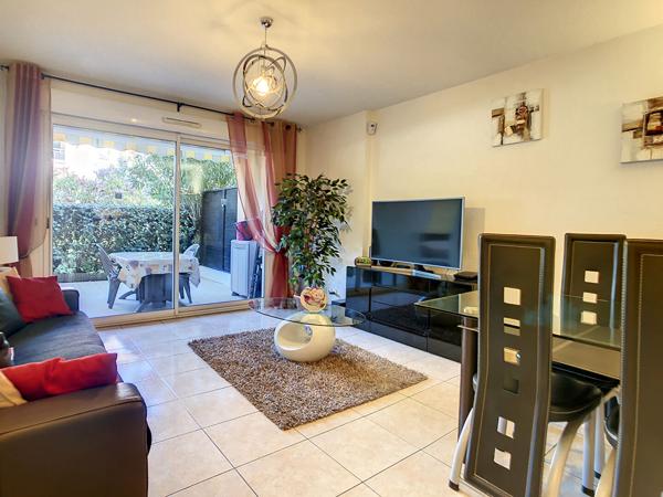 LE GRAND PARC Appartement Saint Aygulf centre ville parking piscine