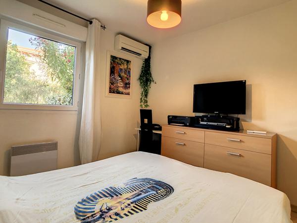 LE GRAND PARC Appartement Saint Aygulf centre ville parking piscine