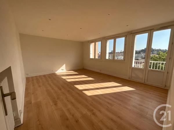 Appartement F3 à vendre  3 pièces - 50 m 2   ST ETIENNE  - 42