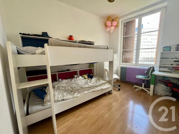 Appartement F3 à vendre  3 pièces - 50 m 2   ST ETIENNE  - 42