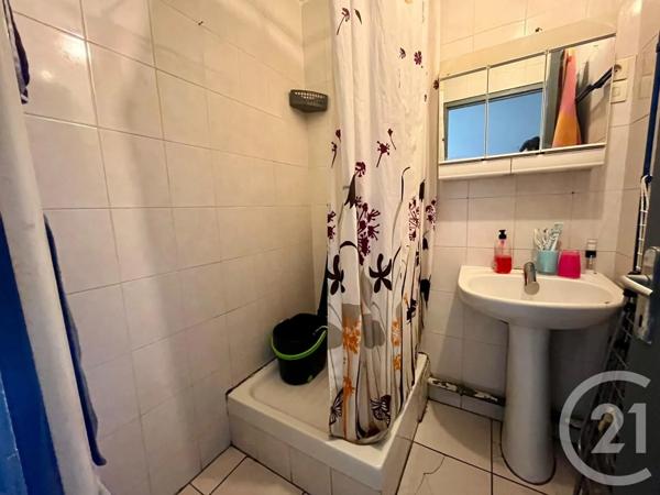 Appartement F3 à vendre  3 pièces - 50 m 2   ST ETIENNE  - 42