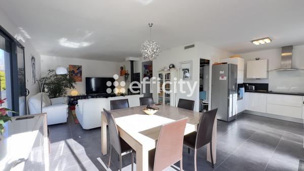 Maison 4 pièces - 97 m² Exclusivité efficity