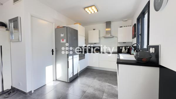 Maison 4 pièces - 97 m² Exclusivité efficity