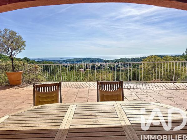 Maison à vendre 6 pièces 240 m² Sanary-sur-Mer