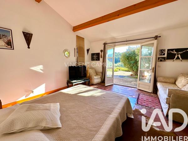 Maison à vendre 6 pièces 240 m² Sanary-sur-Mer