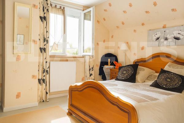 Maison d'habitation 5 chambres + local commercial sur parcelle constructible - Idéal promoteurs immo