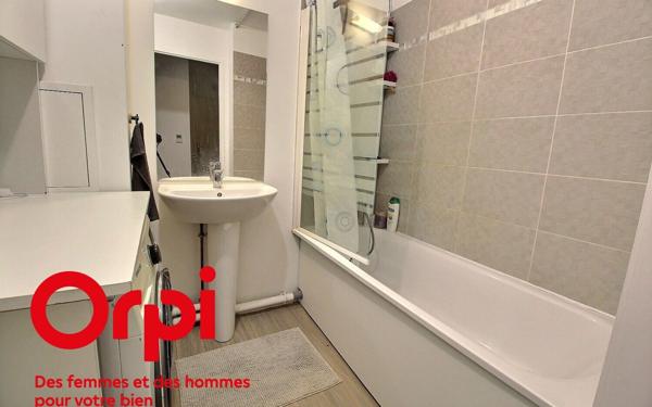 Appartement à vendre    3 pièces • 58 m2 Trappes