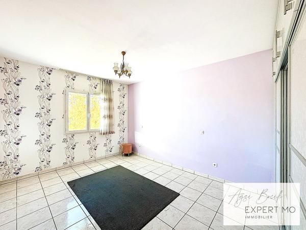 Chanas (38150) Chanas (38150) : Maison de plain-pied – 4 chambres – 128 m² + garages et espace de stockage