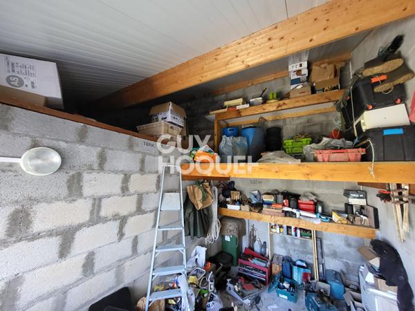 Entrepôt avec la maison à vendre de 168 m²  et 65 m2 à Saint-Denis-d'Oléron
