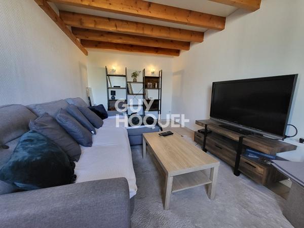 Entrepôt avec la maison à vendre de 168 m²  et 65 m2 à Saint-Denis-d'Oléron