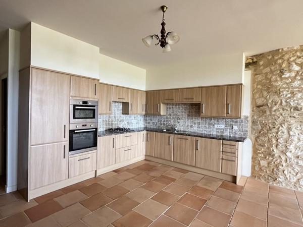 Maison à louer 850 € CC Beaumontois en Périgord 5 p 120 m² DPE B