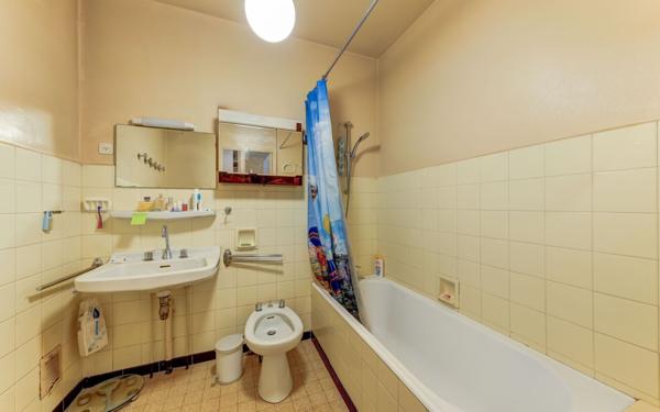 Appartement à vendre    5 pièces • 121 m2 Lyon 8