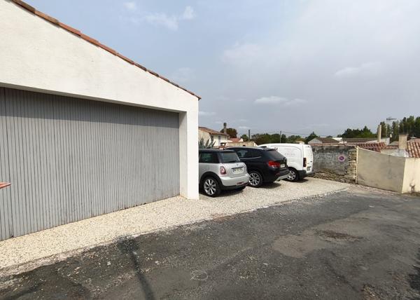 Maison de bourg Atypique – rénovée – Marans