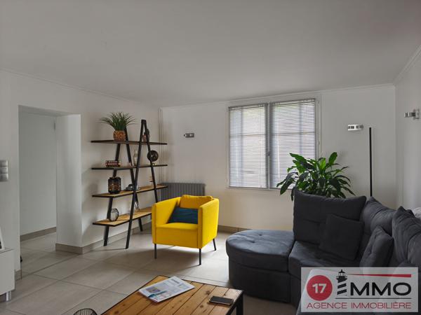 Maison de bourg Atypique – rénovée – Marans