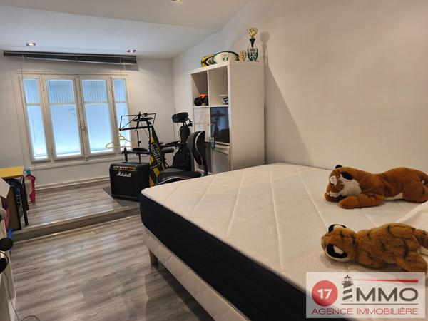 Maison de bourg Atypique – rénovée – Marans