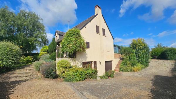 Maison familiale Proche de BAUGE EN ANJOU (49)