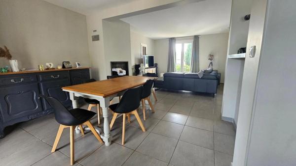 Maison familiale Proche de BAUGE EN ANJOU (49)