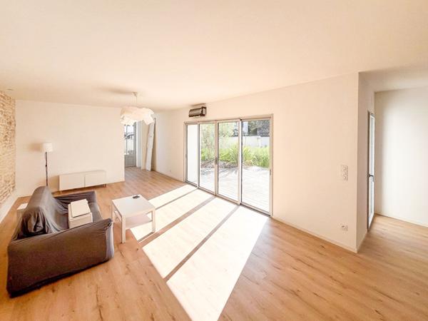 Maison 6 pièce(s) 183 m2, Sainte soulle 17220