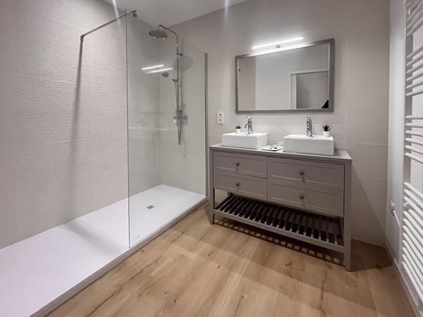 Maison 6 pièce(s) 183 m2, Sainte soulle 17220