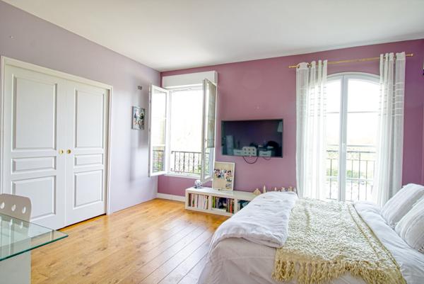 Magnifique propriété avec piscine dans la ZAC des deux golfs