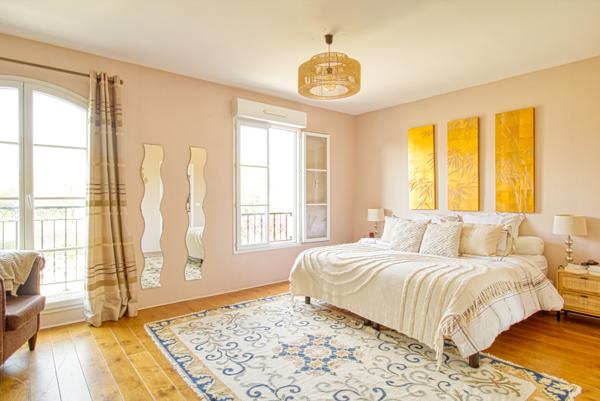 Magnifique propriété avec piscine dans la ZAC des deux golfs