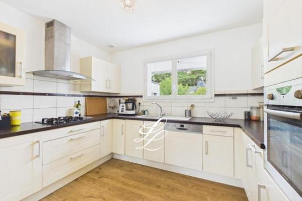 Vente - Maison 6 pièces 142 m 2 BRECH (56400)
