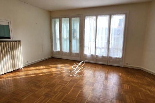 Vente - Appartement 4 pièces 87 m 2 SABLE SUR SARTHE (72300)
