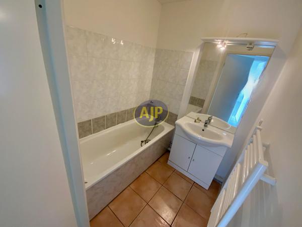 Location appartement Pontivy : 550 € - AJP Immobilier Pontivy