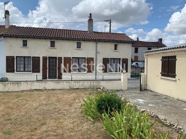 Maison à vendre à Moncoutant sur Sèvre - 4 pièces, 3 chambres maison de 97m² sur un terrain de 1540m²