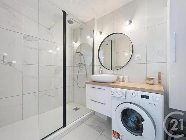 Appartement T2 à vendre  2 pièces - 38,86 m 2   FREJUS  - 83
