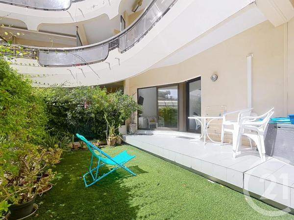 Appartement T2 à vendre  2 pièces - 38,86 m 2   FREJUS  - 83