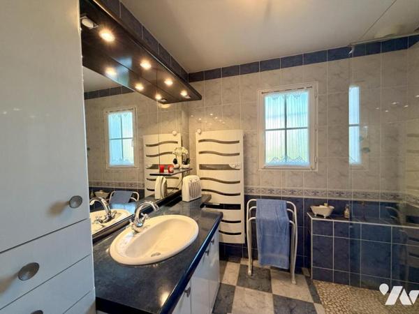 Maison d'habitation - Proche commerces & Plage - SAINT-MICHEL-CHEF-CHEF