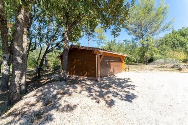 Maison à vendre  5 pièces - 231 m 2   ST MAXIMIN LA STE BAUME  - 83