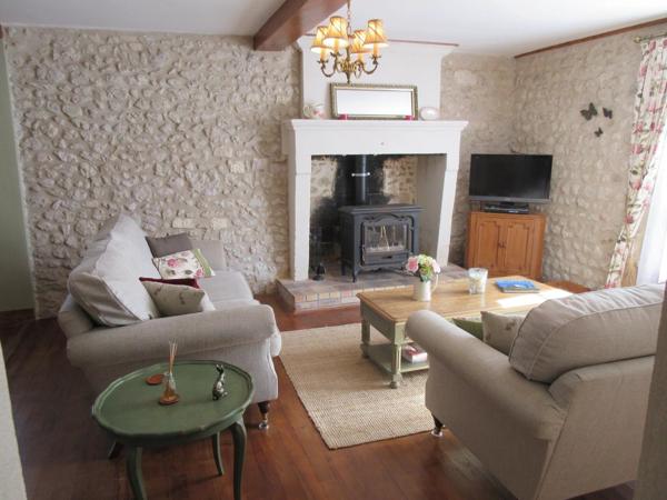 Splendide propriété de campagne, 2 maisons, 206 m² habitables au total, terrain de  7142 m², piscine.