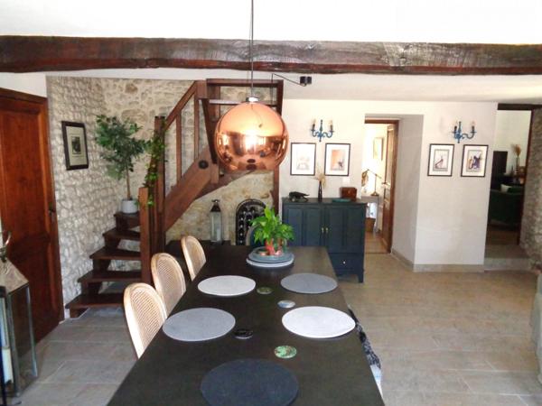 Splendide propriété de campagne, 2 maisons, 206 m² habitables au total, terrain de  7142 m², piscine.