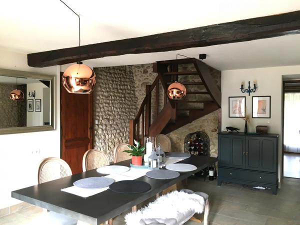 Splendide propriété de campagne, 2 maisons, 206 m² habitables au total, terrain de  7142 m², piscine.