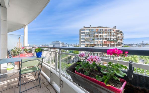 Appartement à vendre    3 pièces • 75,60 m2 Paris 12
