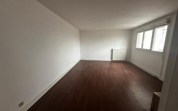 Appartement à louer    3 pièces •  Saint-Ouen-l'Aumône