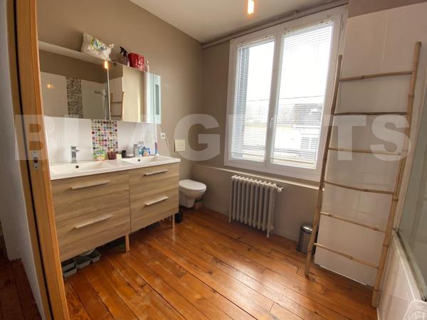 Maison de ville 170 m² – Quartier Saint-Pavin – Jardin & Garage