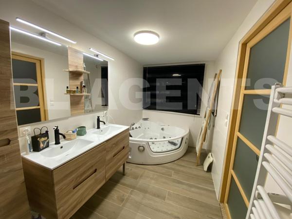 Maison de ville 170 m² – Quartier Saint-Pavin – Jardin & Garage