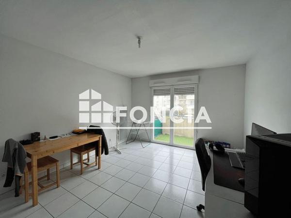 Location Appartement 2 pièces 39.9 m² - 117 A 125 BIS RUE DE LA VENDEE Cholet 49300