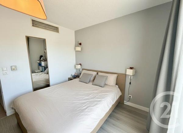 Appartement F1 à vendre  1 pièce - 21,80 m 2   MANDELIEU LA NAPOULE  - 06